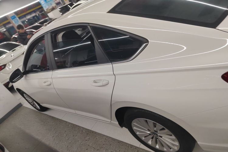 大众 朗逸 2021款 1.5L 自动舒适版车身外观4