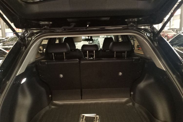 丰田 锋兰达 2024款 2.0L CVT精英版局部细节23