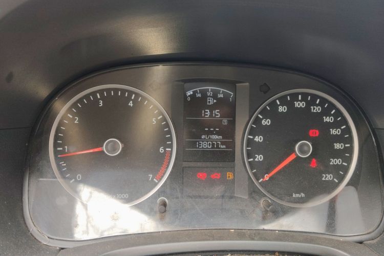 大众 朗逸 2011款 1.6L 手动品悠版中控内饰14