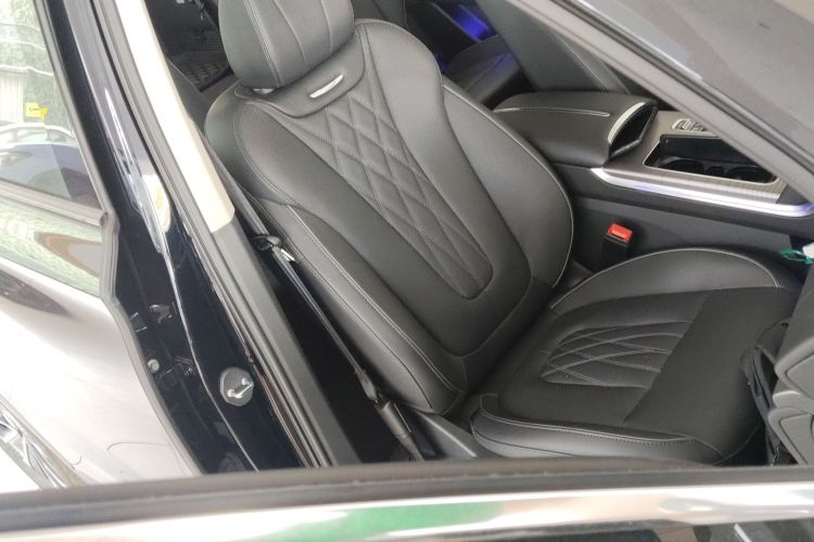 红旗HS7 PHEV 2024款 2.0T PHEV 四驱旗畅版 6座局部细节41