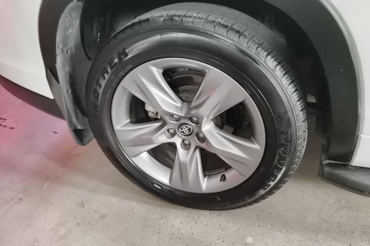 丰田 汉兰达 2017款 2.0T 两驱豪华版 7座车身外观6002