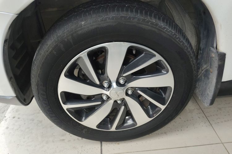 三菱 劲炫ASX 2018款 2.0L CVT两驱尊享版车身外观6007