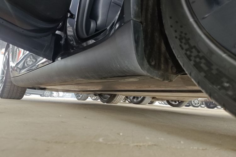 特斯拉 Model Y 2021款 长续航全轮驱动版 3D7局部细节9002