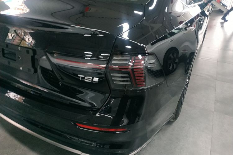 沃尔沃S90新能源 2026款 插电式混动 四驱长续航智逸豪华版车身外观6006