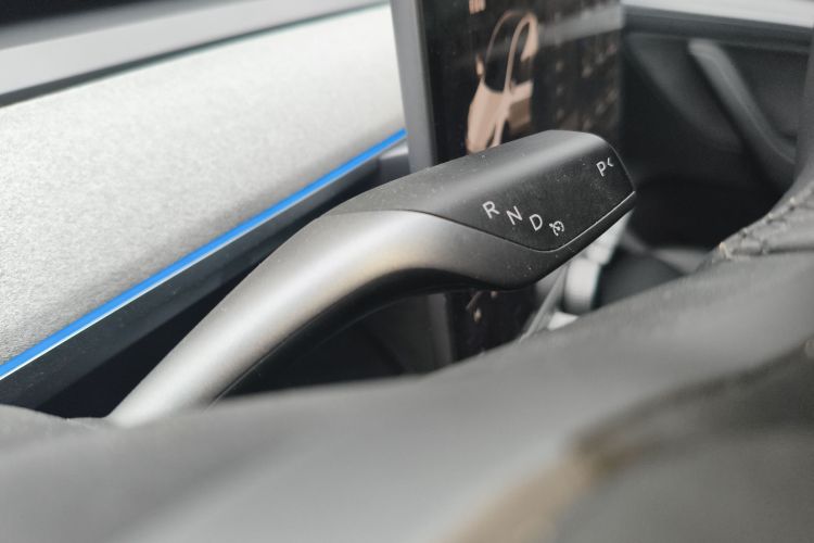 特斯拉 Model Y 2024款 长续航全轮驱动版局部细节18