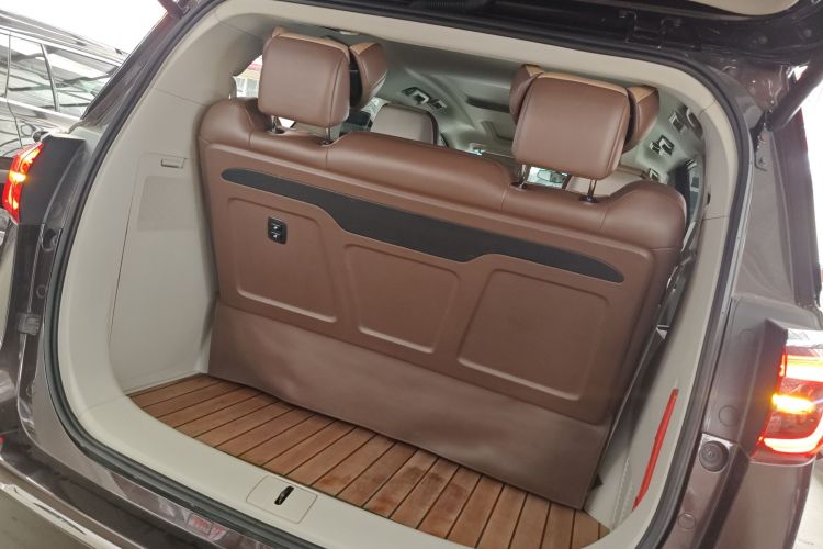 别克GL8 2020款 ES陆尊 653T 舒适型中控内饰23