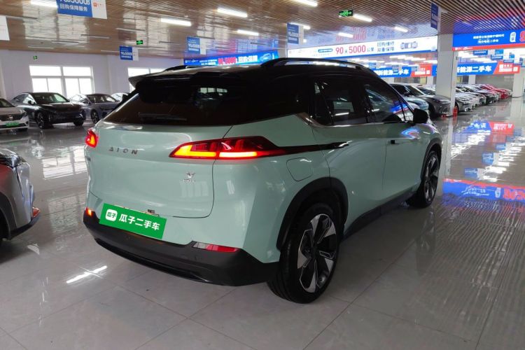 埃安 AION V 2021款 Plus 80 智享科技版 三元锂车身外观7