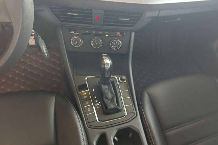 大众 宝来 2021款 1.5L 自动时尚智联版中控内饰18