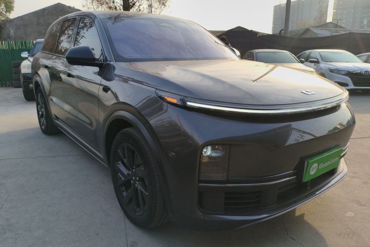 理想汽车 理想L8 2023款 Air车身外观3