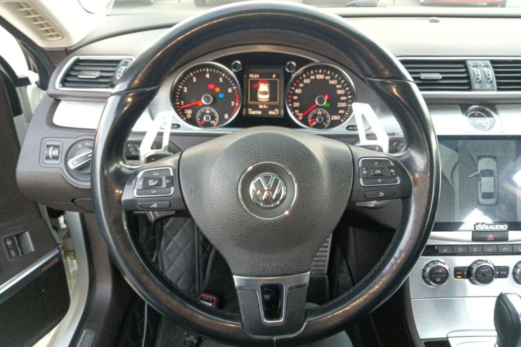 一汽-大众CC 2016款 2.0TSI 至尊型中控内饰13