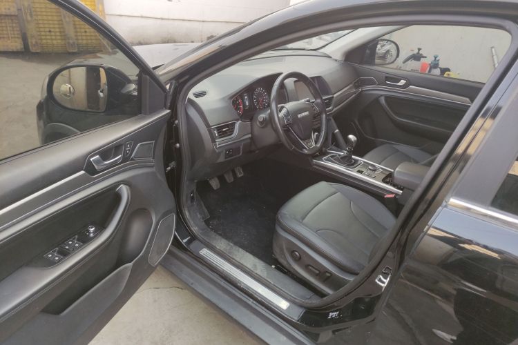 哈弗H6 2018款 红标 运动版 1.5T 手动两驱精英型中控内饰20