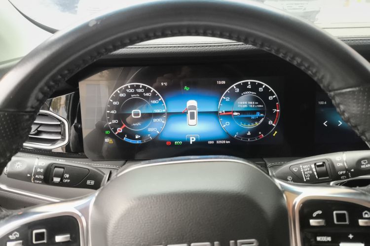 捷途X90 2020款 1.6T DCT影御版 6座中控内饰14