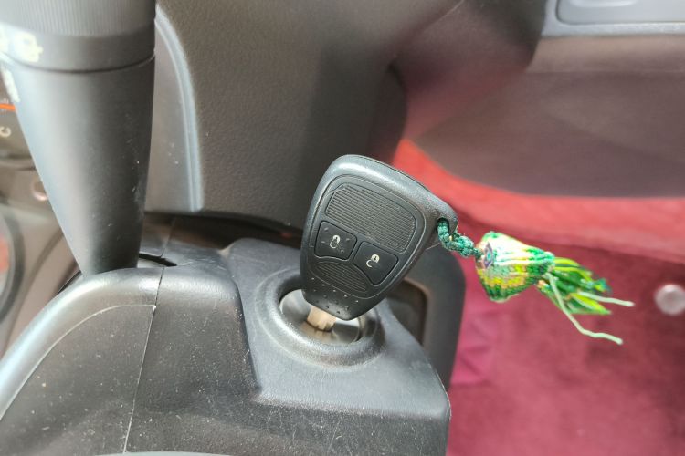 Jeep 自由客 2014款 2.0L 运动增强版中控内饰7001