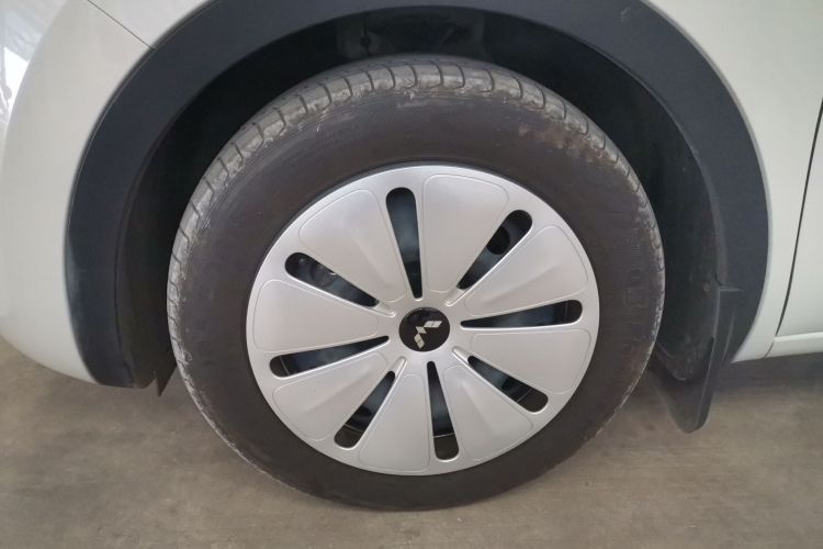 五菱汽车 五菱缤果 2023款 203km 轻享款车身外观6007