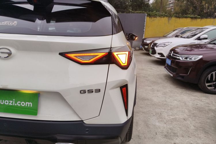 广汽传祺 传祺GS3 2023款 影速 270T 劲享版车身外观9