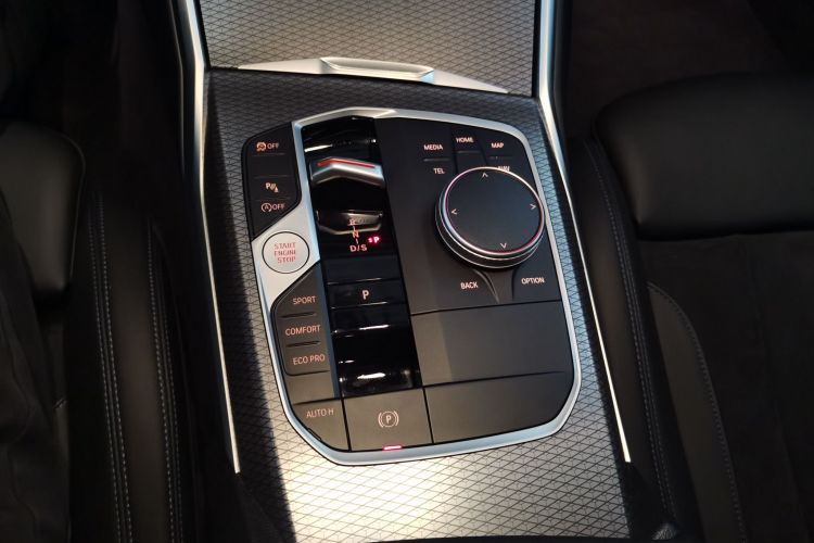 宝马2系(进口) 2023款 225i M运动曜夜套装中控内饰18