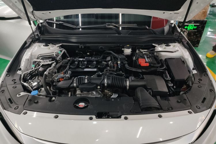 本田 英仕派 2022款 260TURBO 精致版机舱底盘24