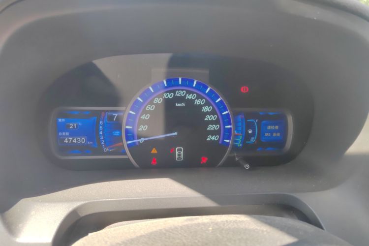 比亚迪S7 2015款 1.5T 手动尊贵型中控内饰14