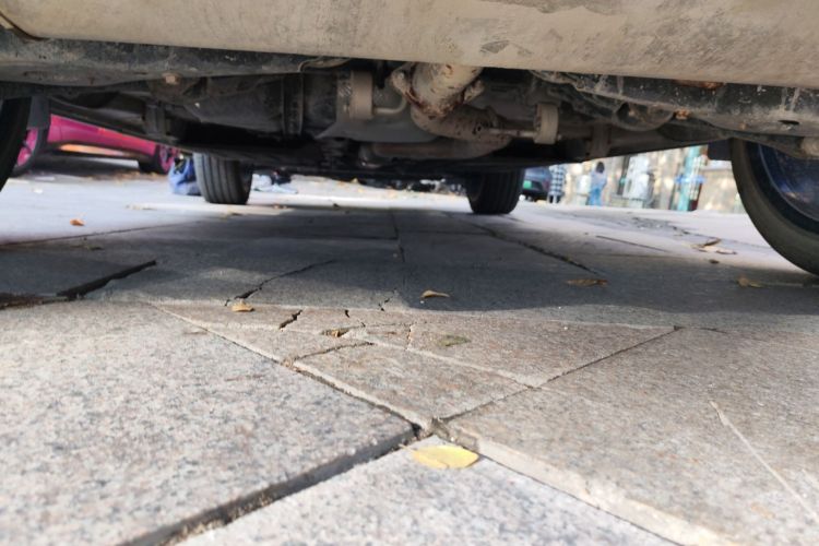 领克06 2020款 1.5T 耀Halo局部细节9009