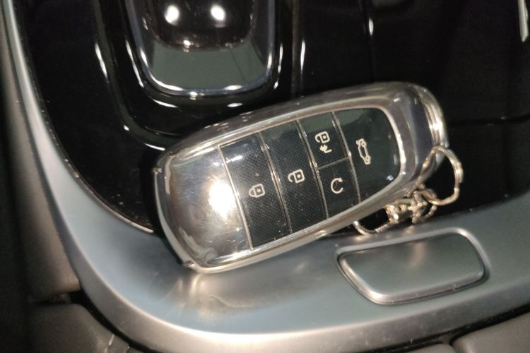 埃安 AION S Plus 2023款 70 智驾版 三元锂中控内饰7001