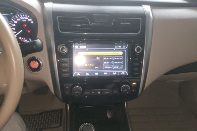 日产 天籁 2013款 2.0L XE时尚版局部细节16