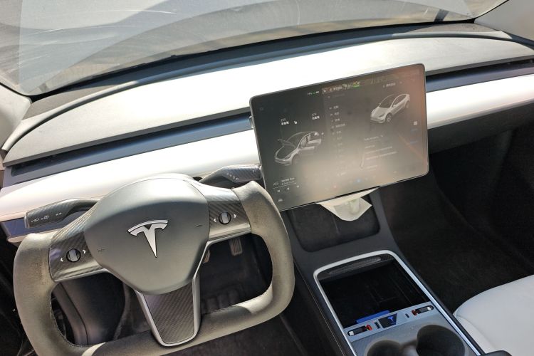 特斯拉 Model Y 2021款 标准续航后驱版局部细节18