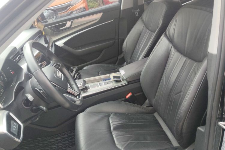 奥迪A6L 2021款 40 TFSI 豪华致雅型中控内饰19