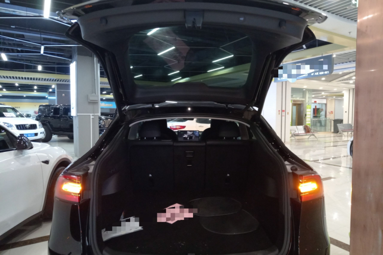 特斯拉 Model Y 2022款 改款 后轮驱动版局部细节23