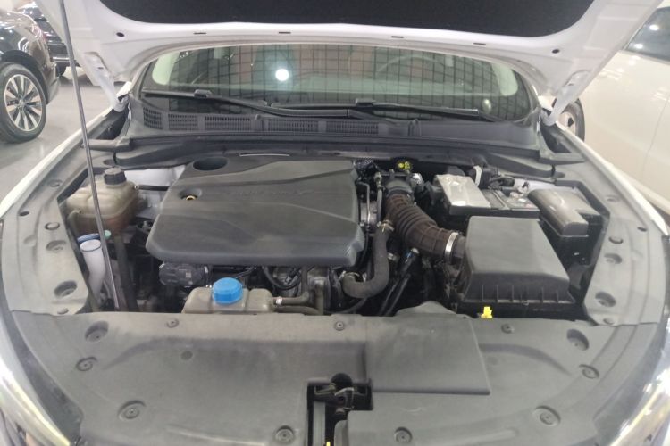 长安 逸动 2022款 PLUS 蓝鲸NE 1.4T GDI DCT尊贵版局部细节24