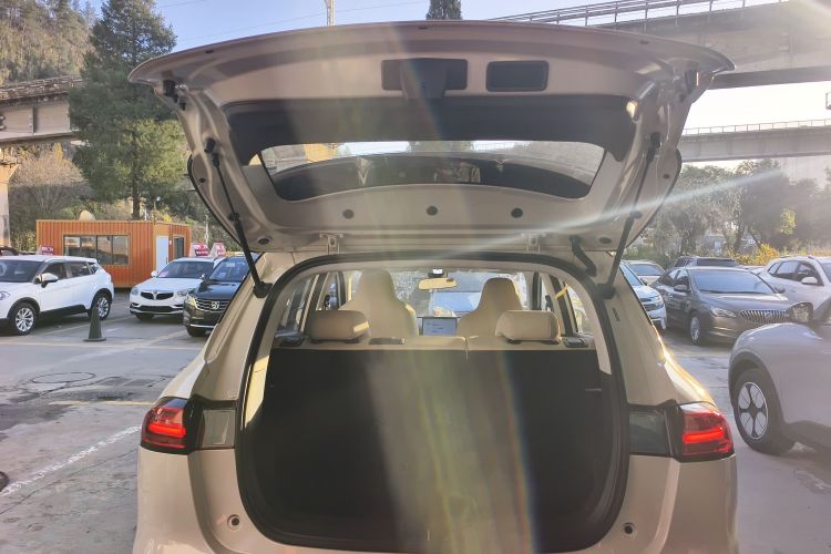 五菱汽车 五菱缤果PLUS 2024款 330km 五座版局部细节23