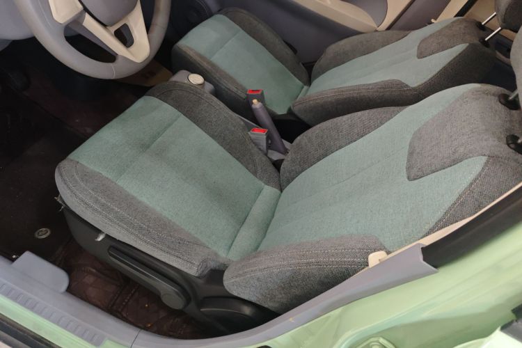 凌宝汽车 凌宝BOX 2022款 卓文君Pro版局部细节19