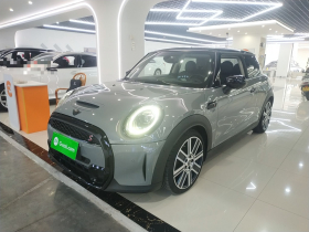 MINI 2023款 2.0T COOPER S 艺术家