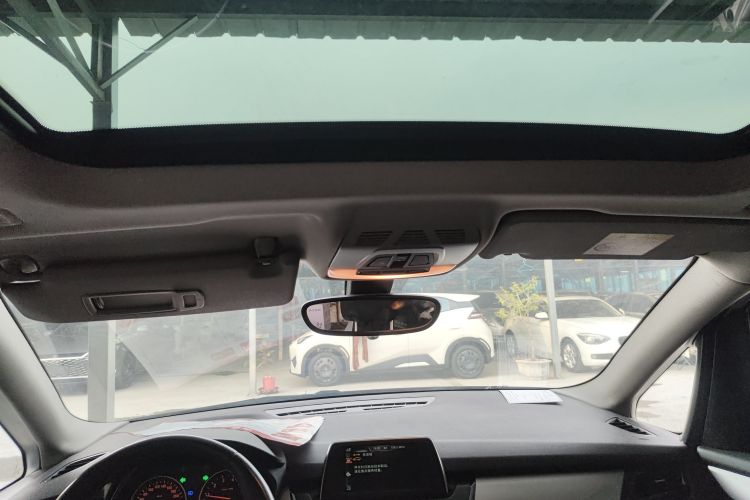 宝马2系旅行车 2016款 218i 时尚型中控内饰22