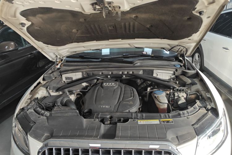 奥迪Q5 2017款 Plus 40 TFSI 舒适型局部细节24