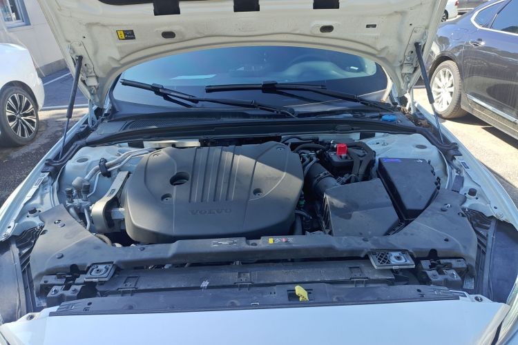 沃尔沃S60 2024款 B4 智远豪华版机舱底盘24