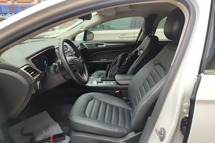 福特 蒙迪欧 2018款 EcoBoost 200 智控时尚型 国VI中控内饰19