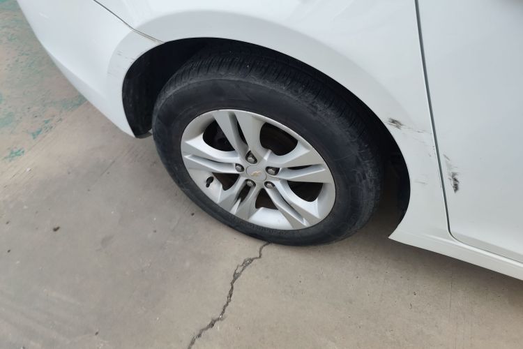 雪佛兰 科鲁兹 2015款 1.5L 经典 SE AT车身外观6008