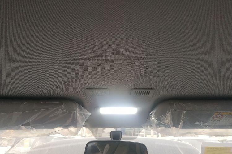 吉利银河 2025款 210km 熊猫卡丁局部细节22