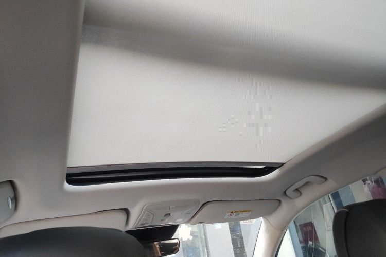 红旗HS5 2019款 2.0T 智联旗享四驱版中控内饰22