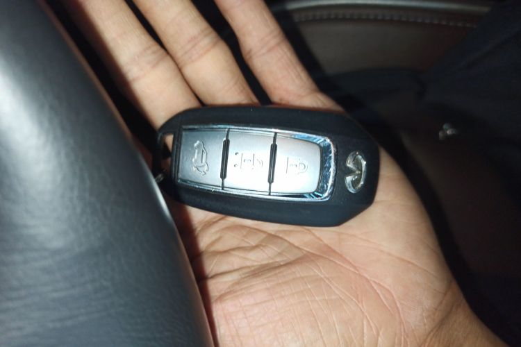 英菲尼迪QX60(进口) 2020款 2.5 S/C Hybrid 两驱卓越版中控内饰7001