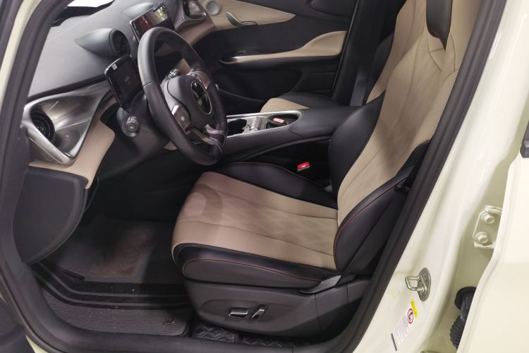 比亚迪 海豚 2023款 420km 自由版中控内饰19