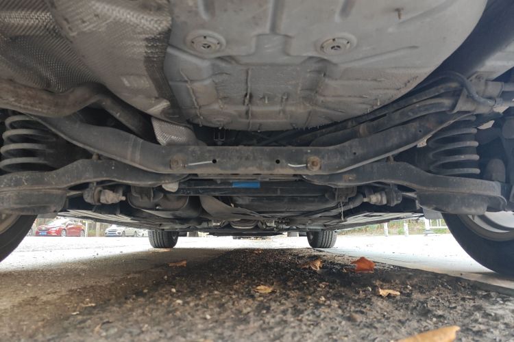 福特 福克斯 2015款 两厢 EcoBoost 125 手动超能风尚型局部细节9009