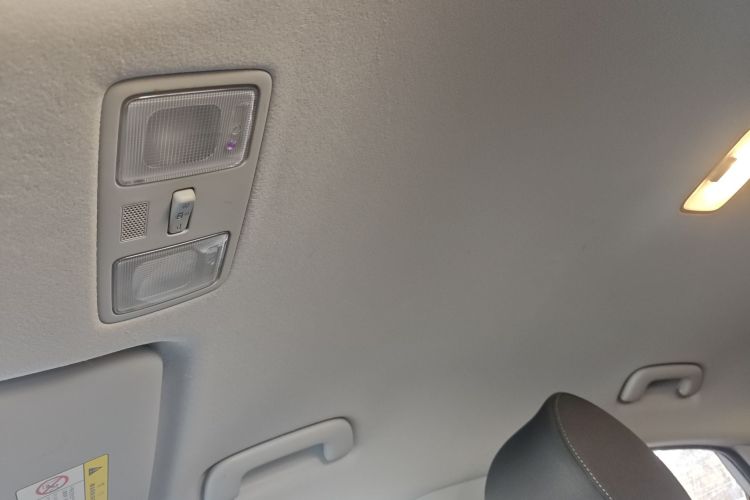 现代 悦动 2018款 1.6L 自动悦目版GL 国VI局部细节22