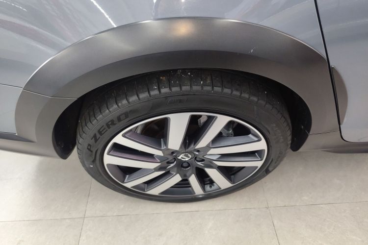 沃尔沃V90 2022款 Cross Country B5 AWD 智尊版车身外观6008