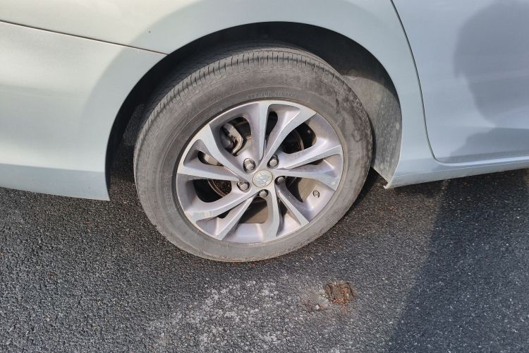 别克 威朗 2023款 Pro 乐逸版车身外观6002