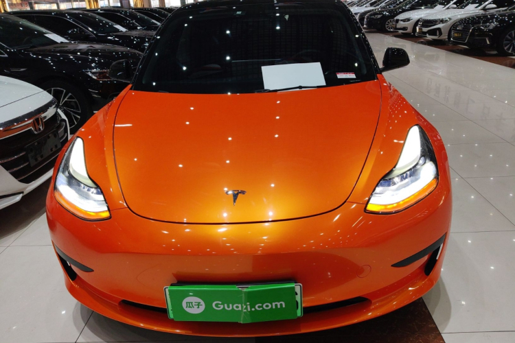 特斯拉 Model 3 2021款 标准续航后驱升级版车身外观2