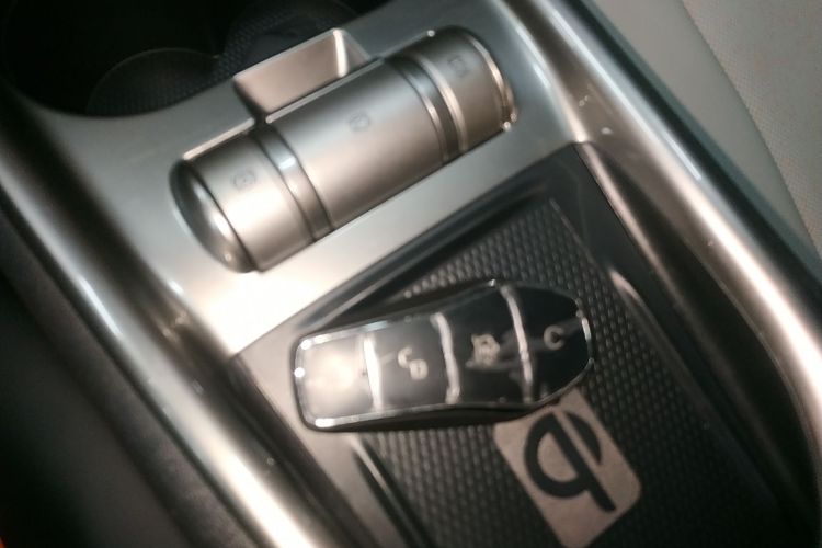 比亚迪 海豚 2021款 405km 时尚版中控内饰7001