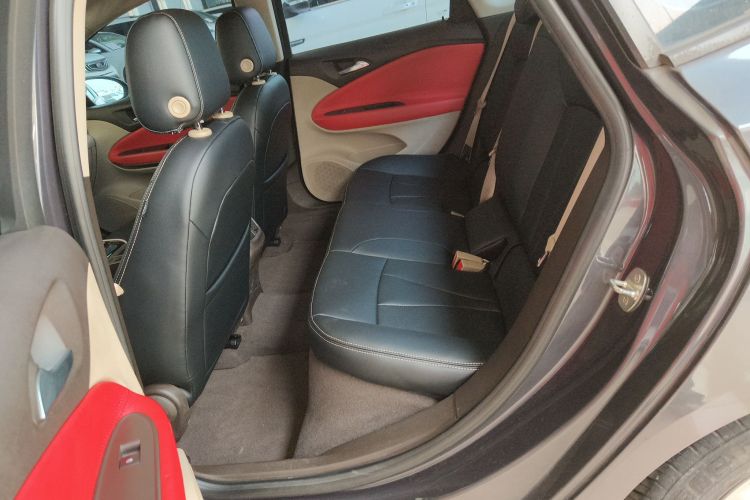 别克 威朗 2017款 三厢 15S 自动进取型中控内饰21