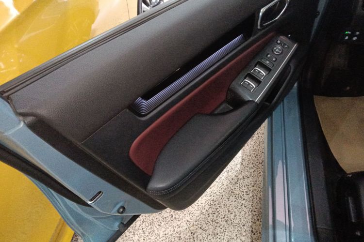 本田 型格 2023款 2.0L e:HEV 锐·尊享版中控内饰47