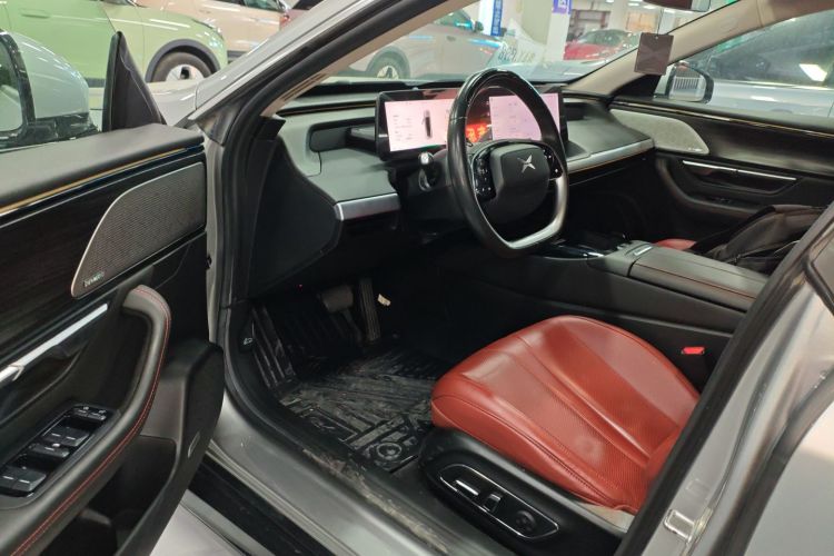 小鹏P7 2020款 586N中控内饰7003